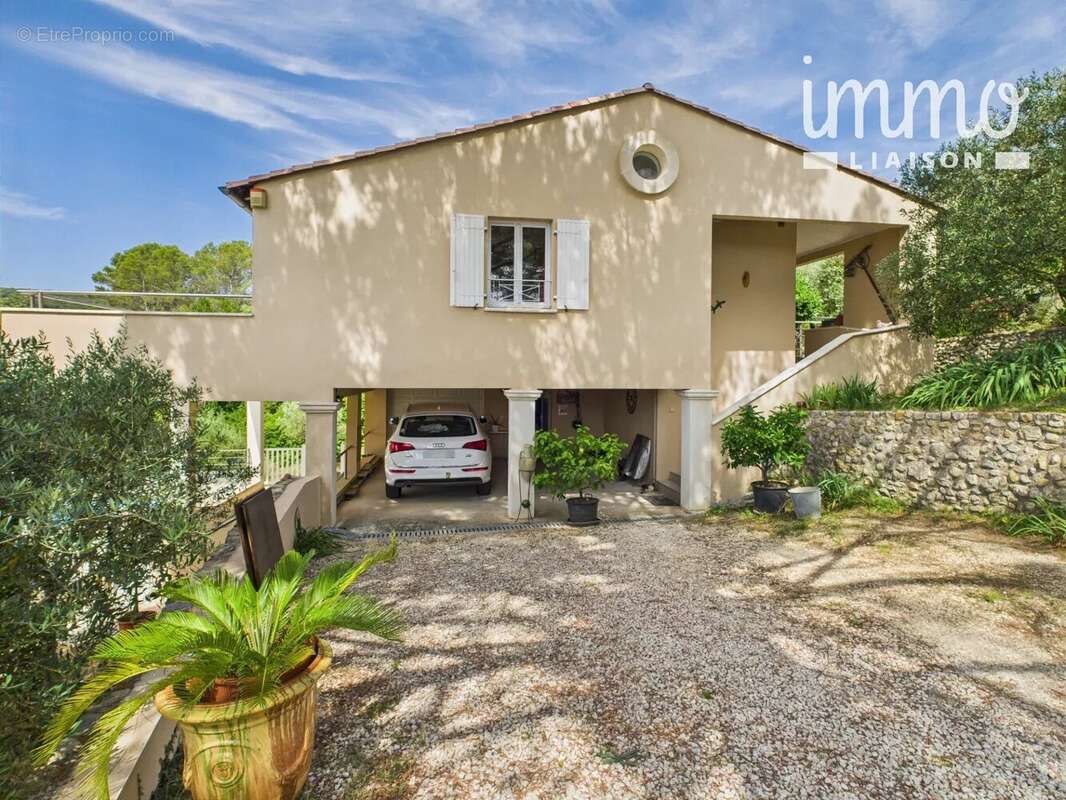 Maison à SAINT-AMBROIX