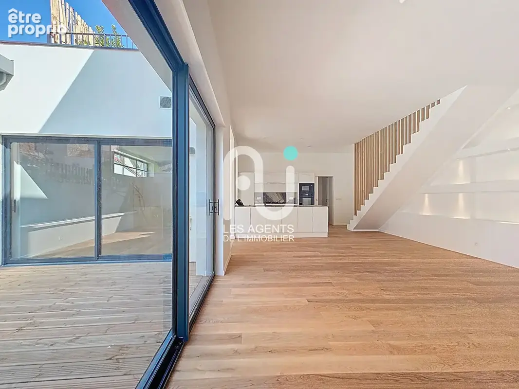 Loft 5pièces 123.05 m2 + TERRASSE frais de notaire réduits - photo 2
