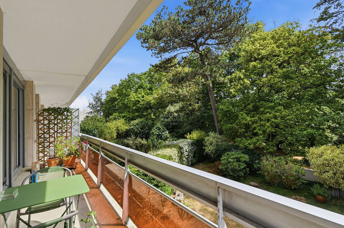 Appartement 4 pièces 84 m² · à Mareil-Marly · 83,9 m² · 359 000 €