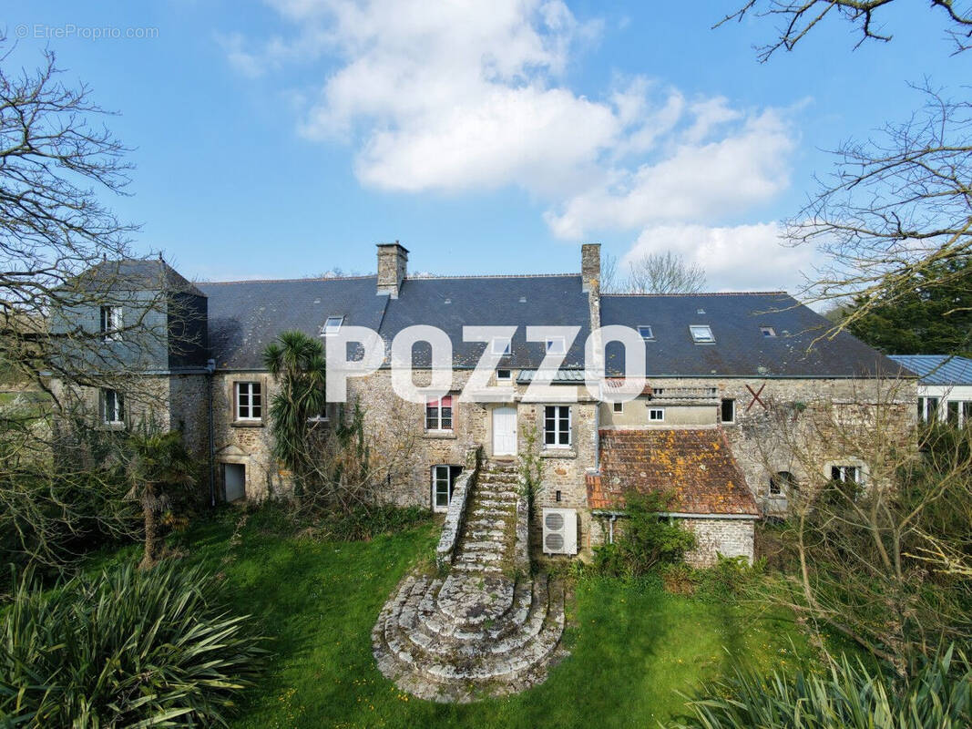 Maison à LE MESNIL