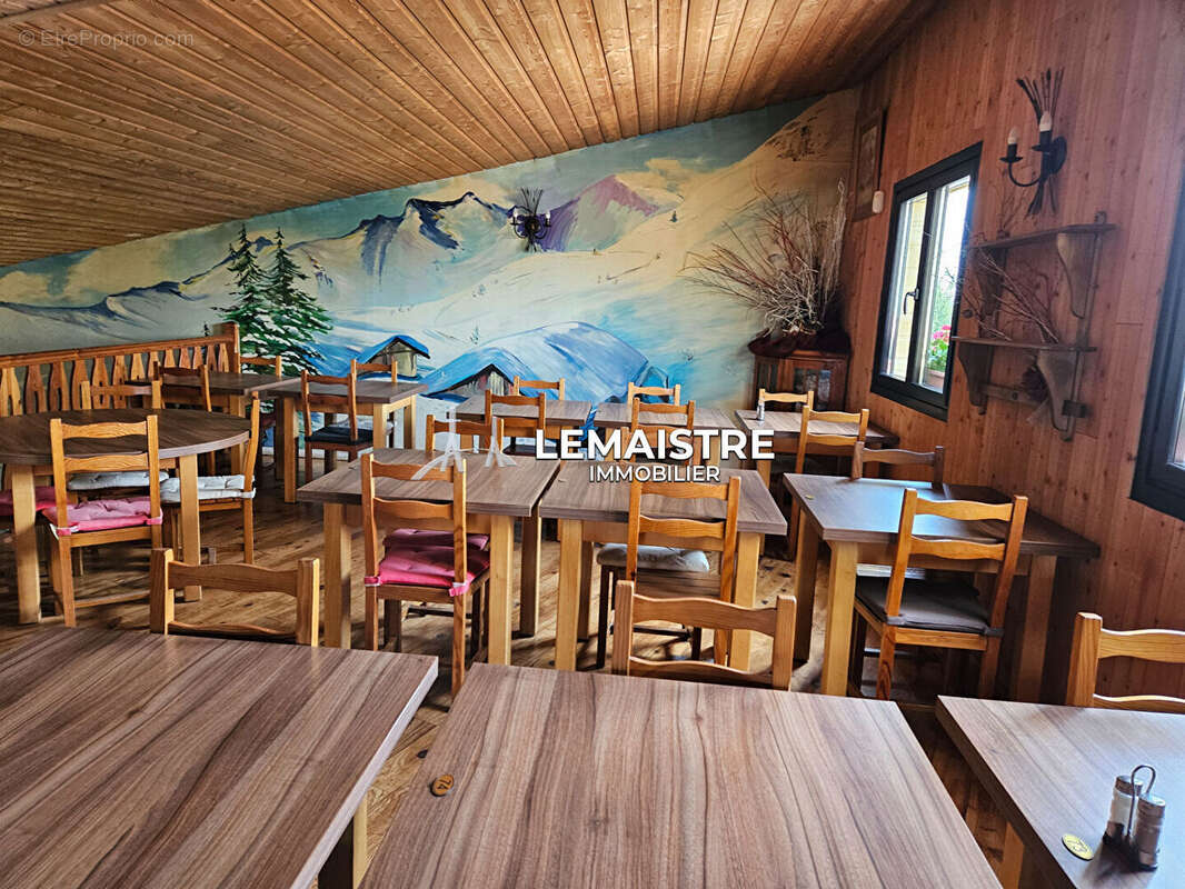 Commerce à SAINT-ETIENNE-DU-ROUVRAY