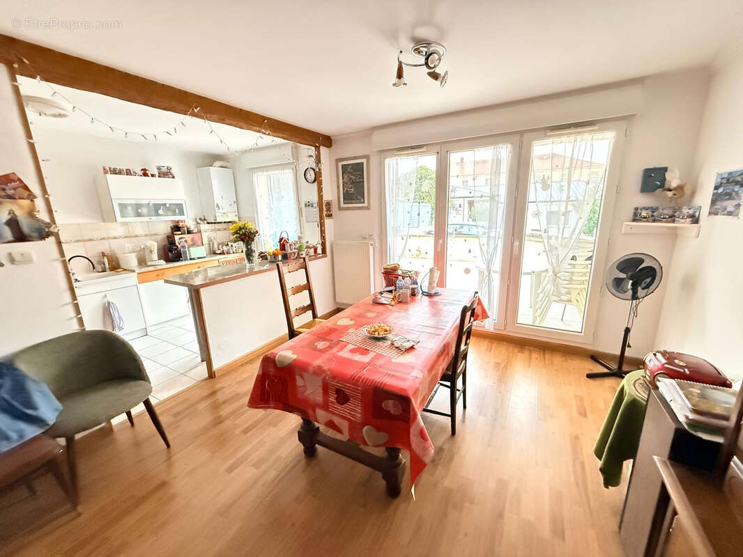 Appartement F3 avec terrasse - photo 6