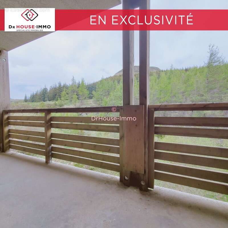 Appartement à BESSE-ET-SAINT-ANASTAISE