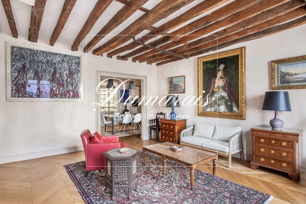 Appartement à PARIS-4E