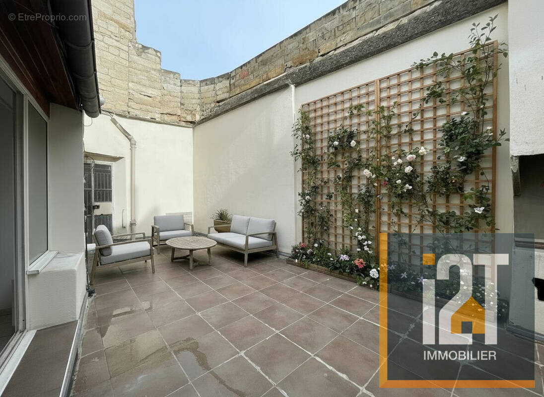 Appartement à NIMES