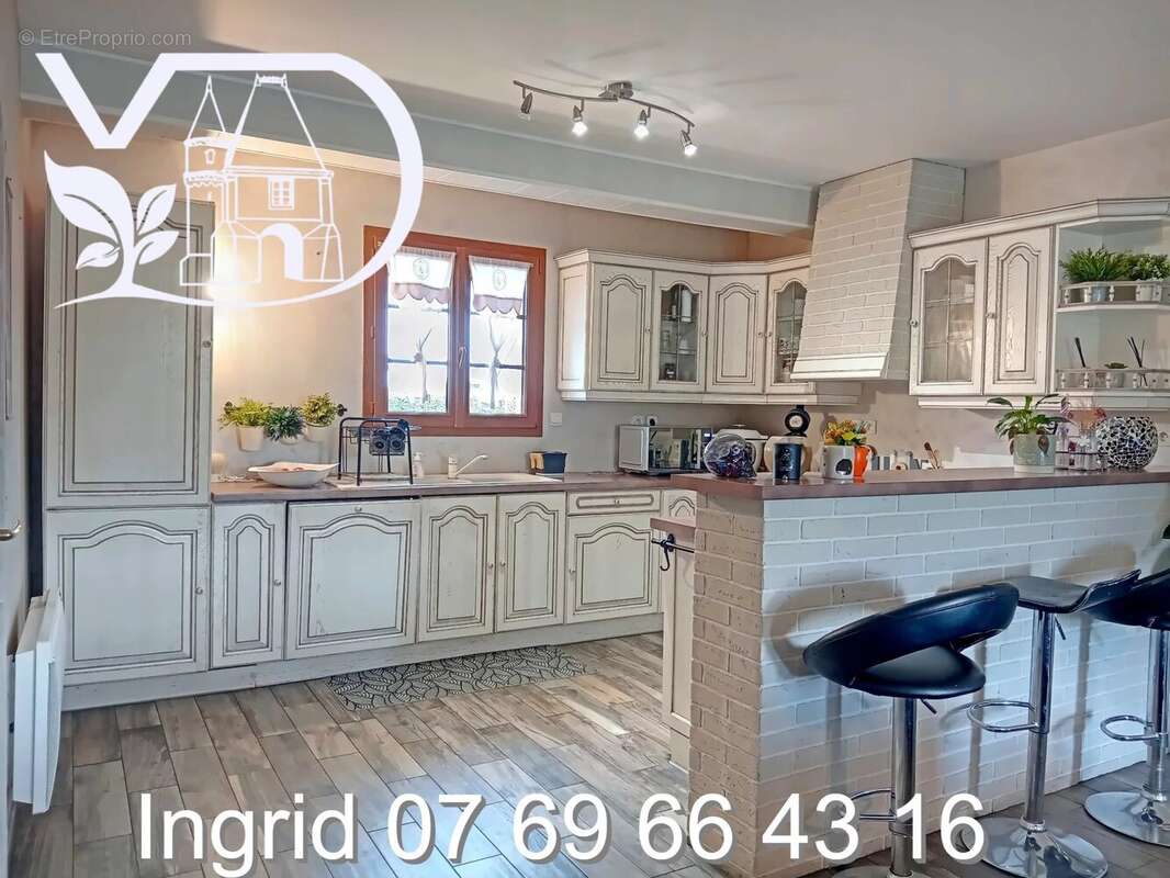 Maison à LACHAPELLE-AUX-POTS