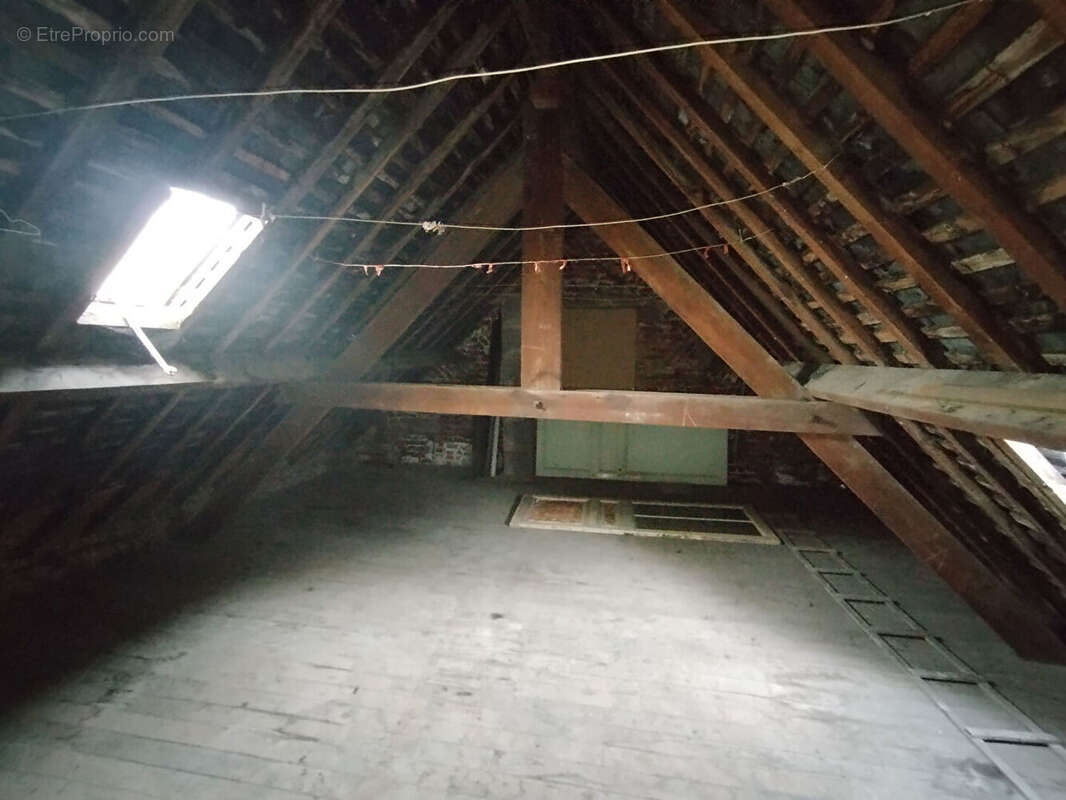 Maison à ORIGNY-SAINTE-BENOITE