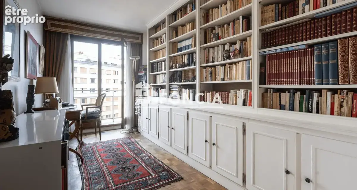 PARIS 15ᵉ – RUE LECOURBE / RUE VASCO DE GAMA Appartement familial de 112 m² – Étage élevé – Balcon – Parking double – Cave - photo 5
