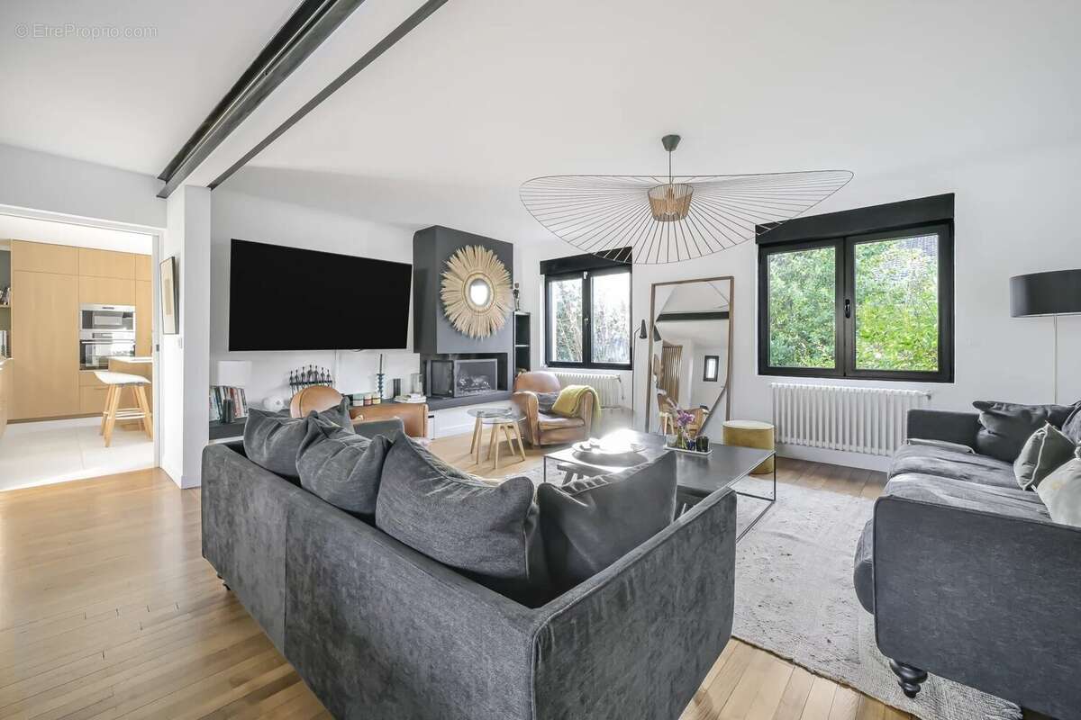 Appartement à SURESNES