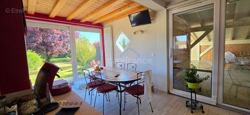  Coup de cœur assuré pour cette magnifique maison familiale des années 2000 - photo 11