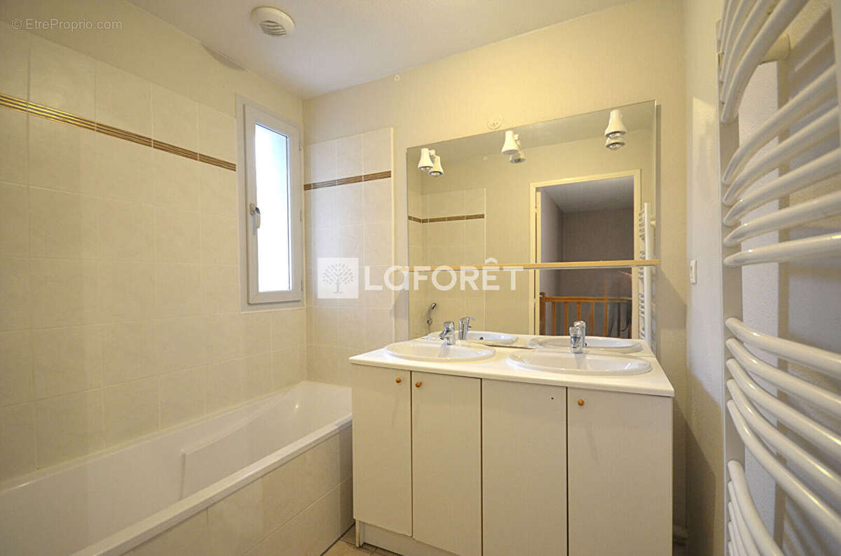 Maison à VAULX-EN-VELIN