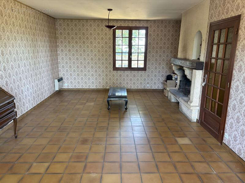 Entre Brive et Limoges, 15 mn accès A20, proche Pompadour centre - photo 6