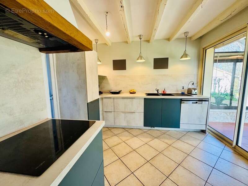 Maison à SAINT-SEURIN-SUR-L'ISLE