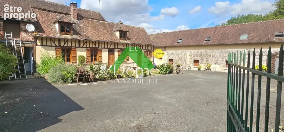 Maison à MERU