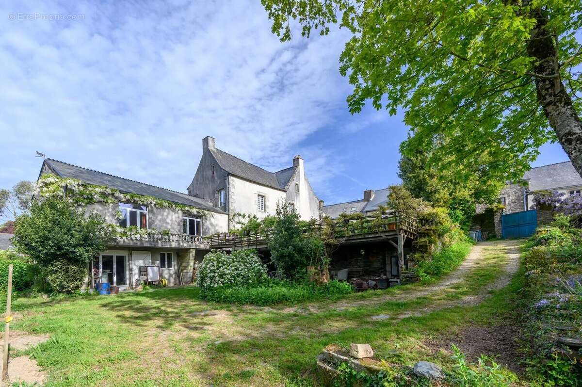 Maison à ROCHEFORT-EN-TERRE
