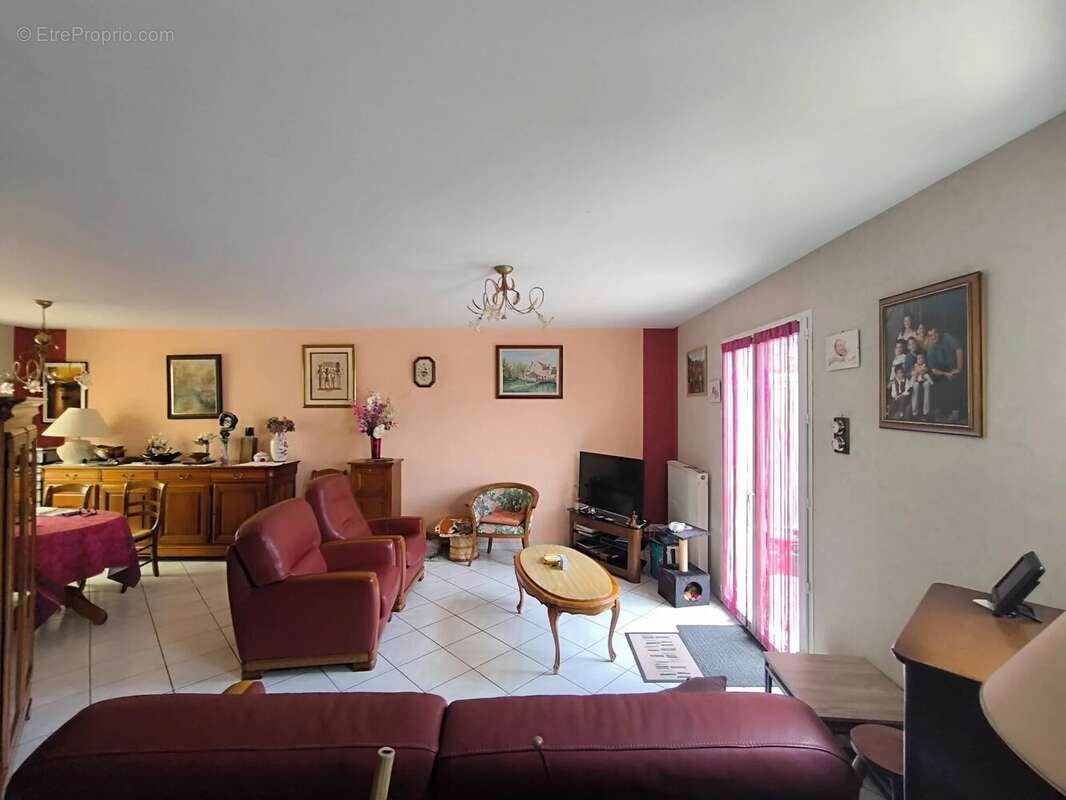 Maison 4 chambres à Saint-Junien, - photo 4
