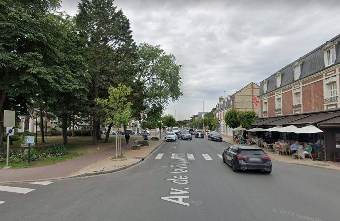 Commerce à DEAUVILLE