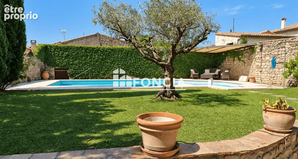 EXCLUSIVITE Magnifique maison de caractère au cœur de Clarensac – 332 m² – 5 chambres – garage – ascenseur - piscine - photo 2