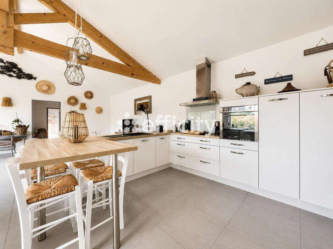 Maison 112 m² à Ares  - photo 2