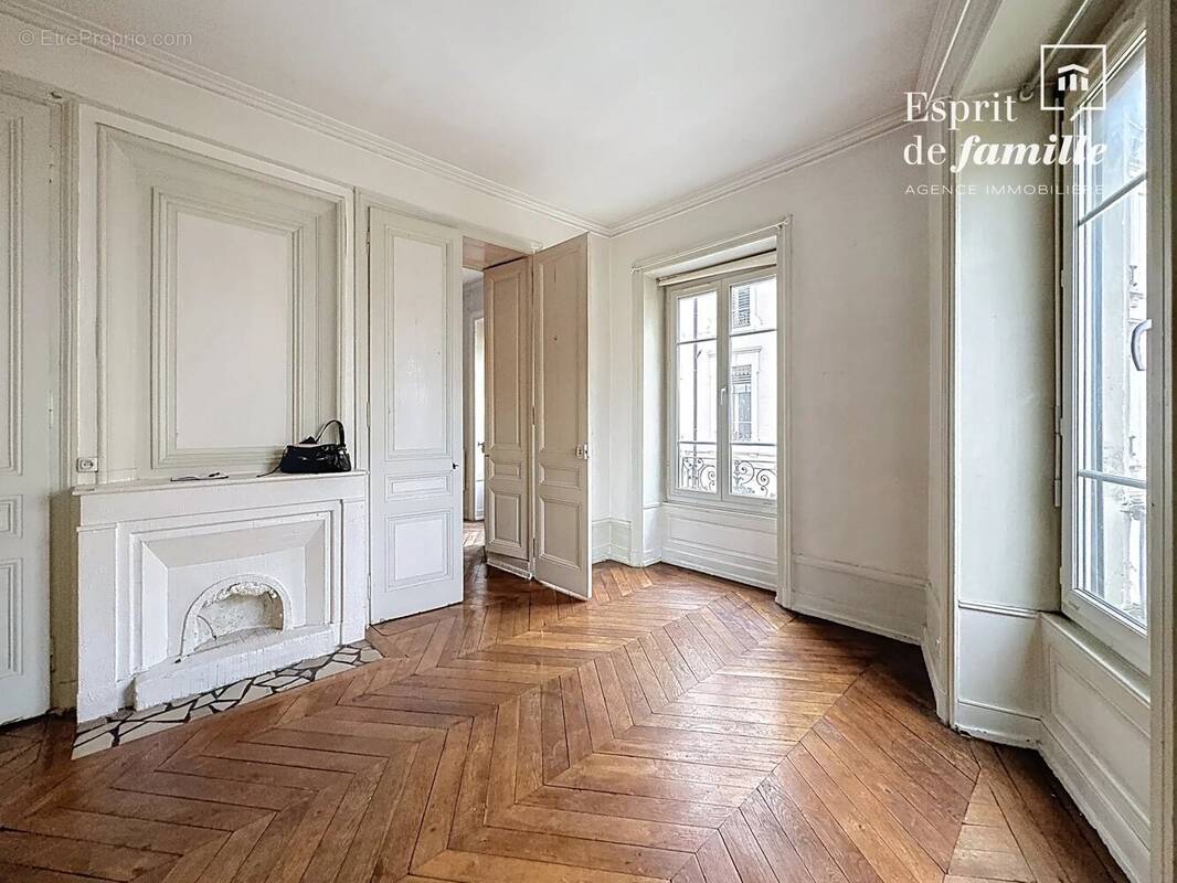 Appartement à LYON-6E