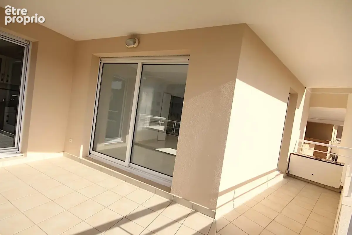 Appartement 2 pieces de 52 m2 mandelieu centre - photo 2
