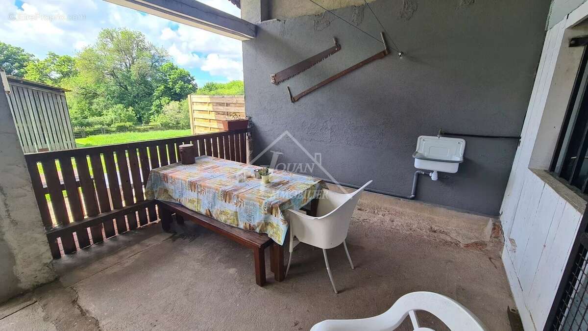 Maison à SAINT-BONNET-TRONCAIS