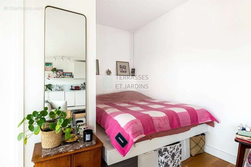 Appartement à PARIS-19E