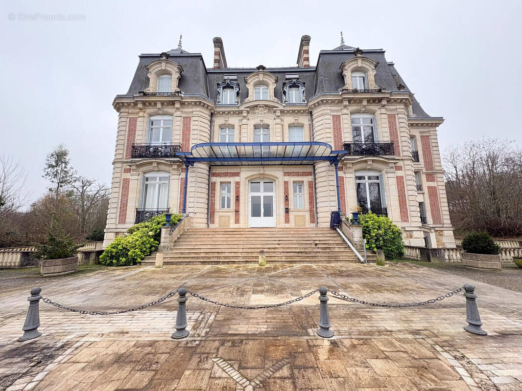 Appartement à LIMOURS