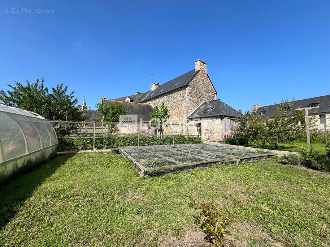 Maison Pierre Pleubian 5 pièce(s) 160 m2 - photo 17