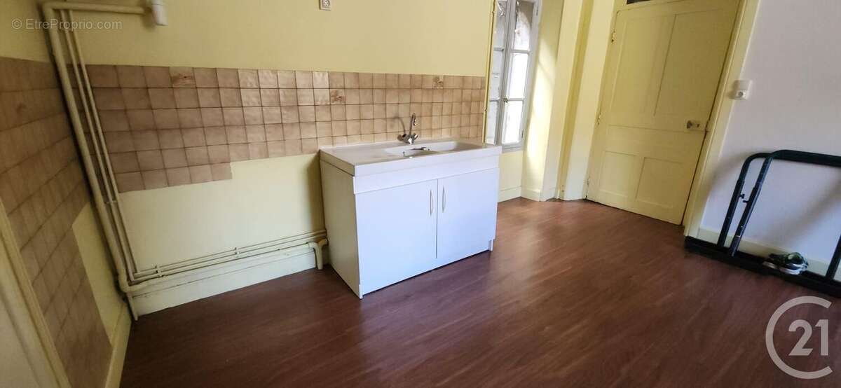 Appartement à LAROQUEBROU