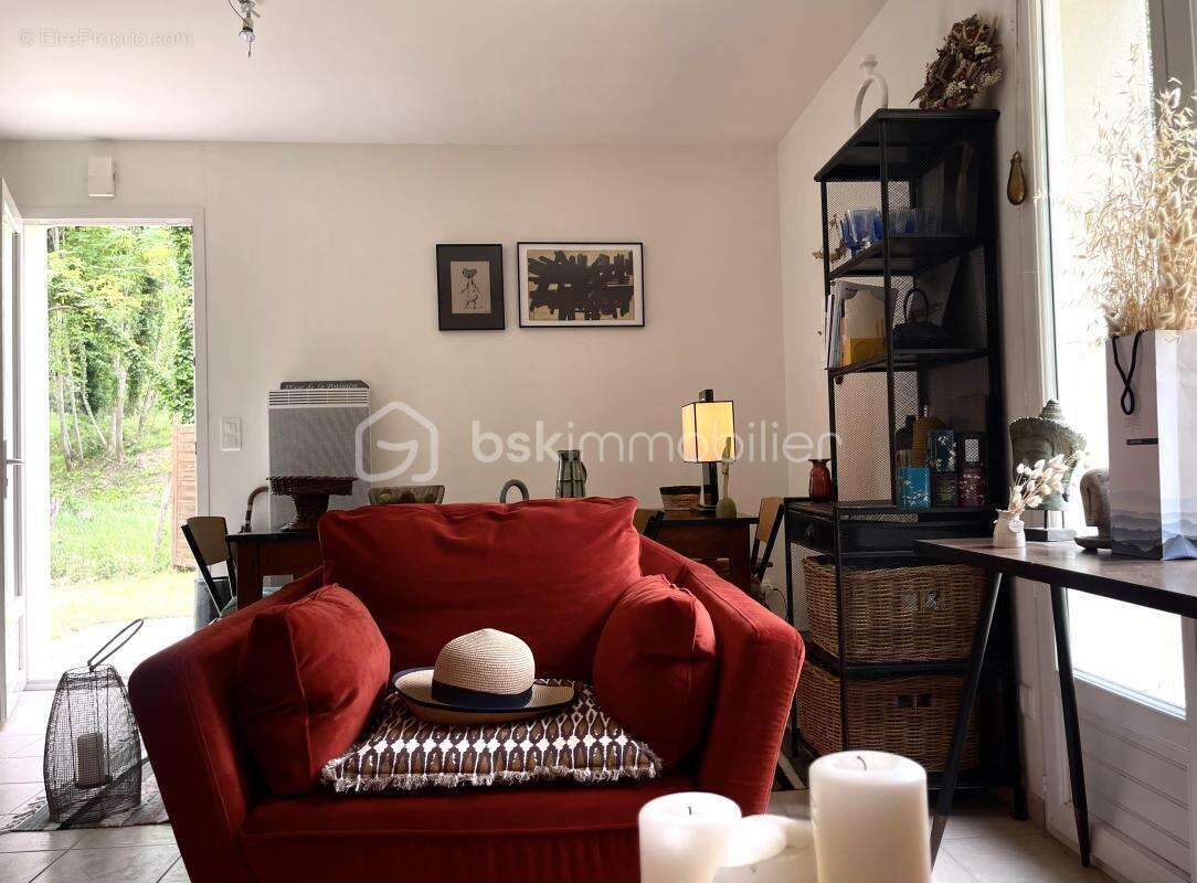 Maison à MESCHERS-SUR-GIRONDE