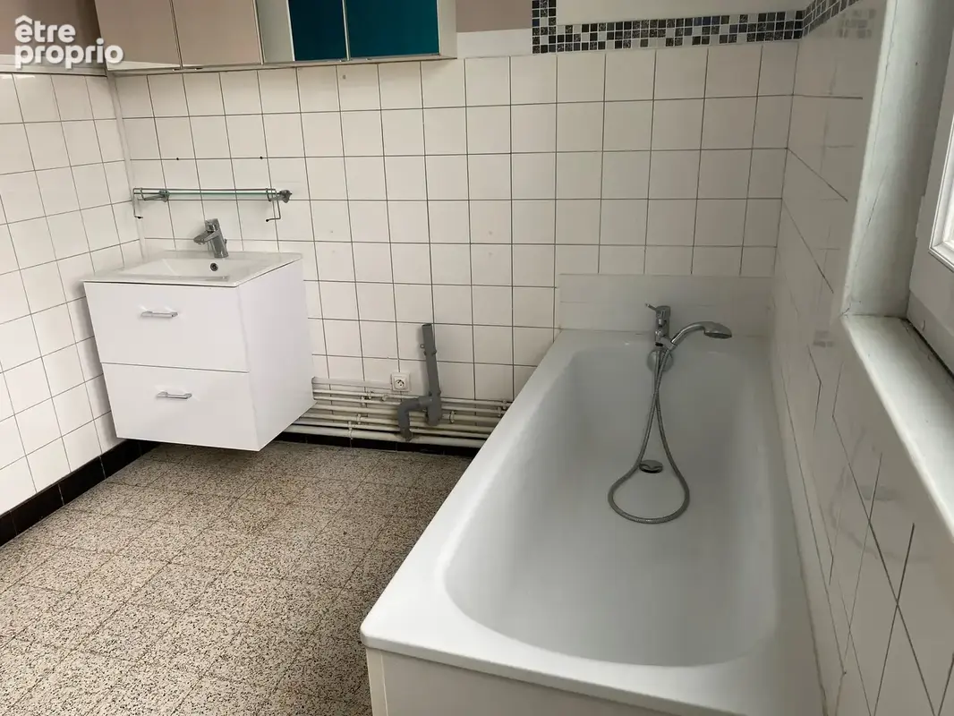 Exclusivité ! Au coeur St Omer, Appartement T4, cave et dépendance - photo 6