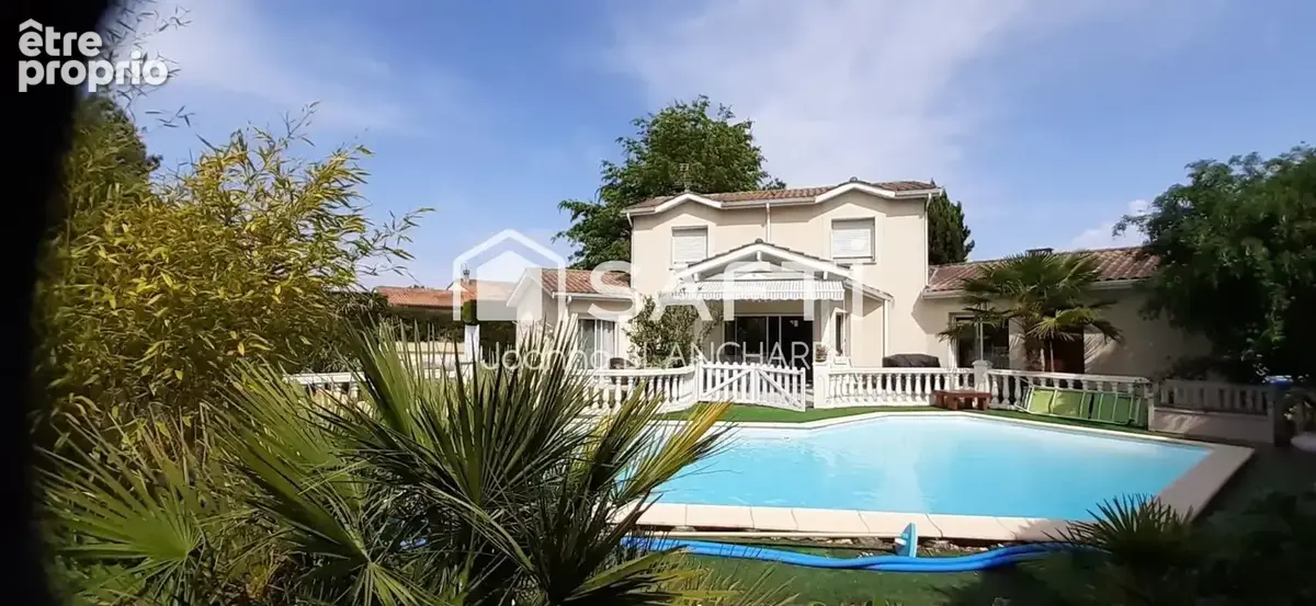 Photo 1 - Maison à LE HAILLAN