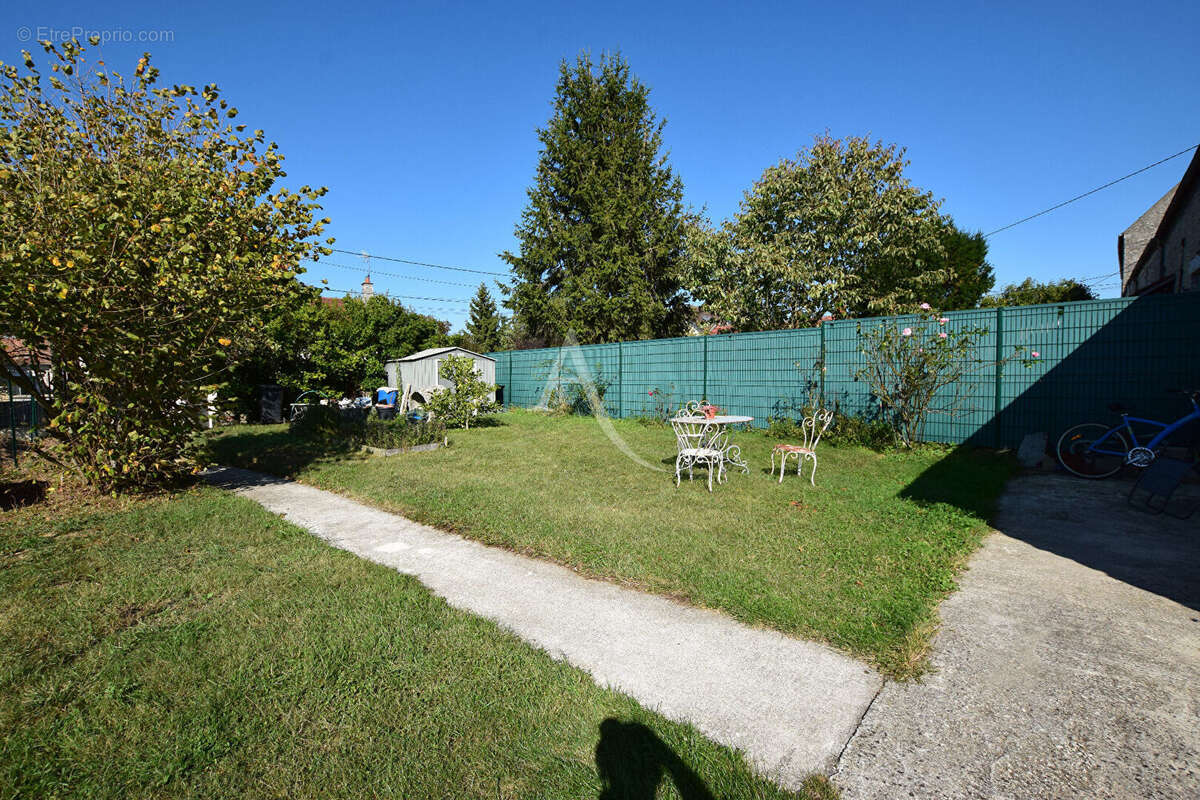 Maison à ROZAY-EN-BRIE