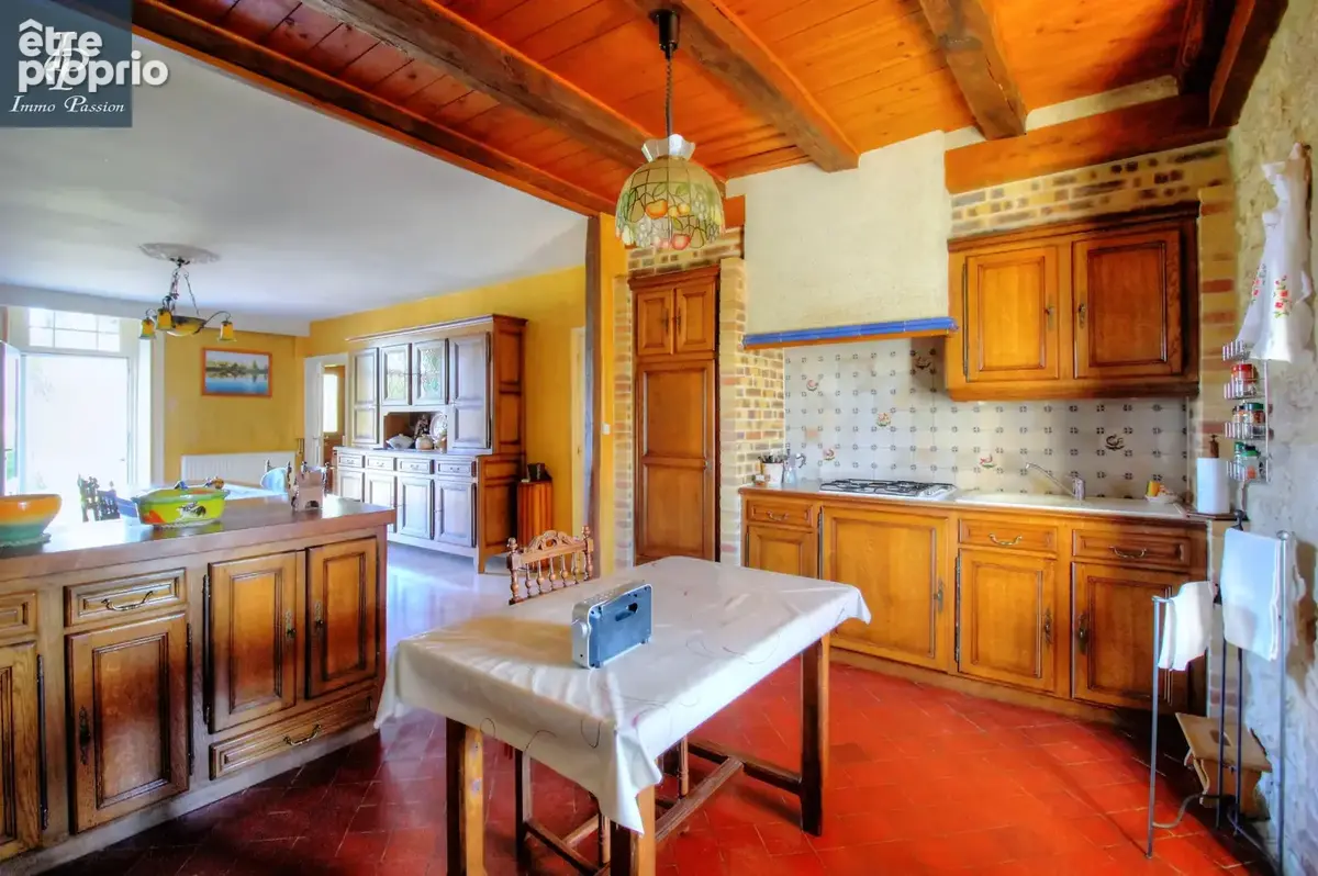 A VENDRE Proche COUSANCE : Magnifique Propriété 11 pièces 350 m2 - photo 29