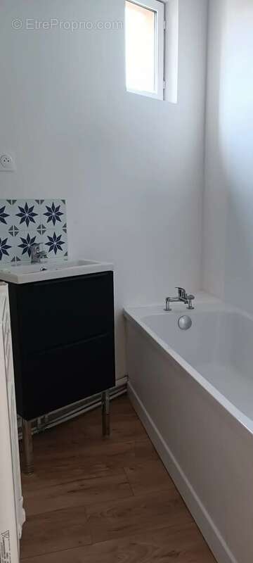 Maison à BAZOUGES-LA-PEROUSE