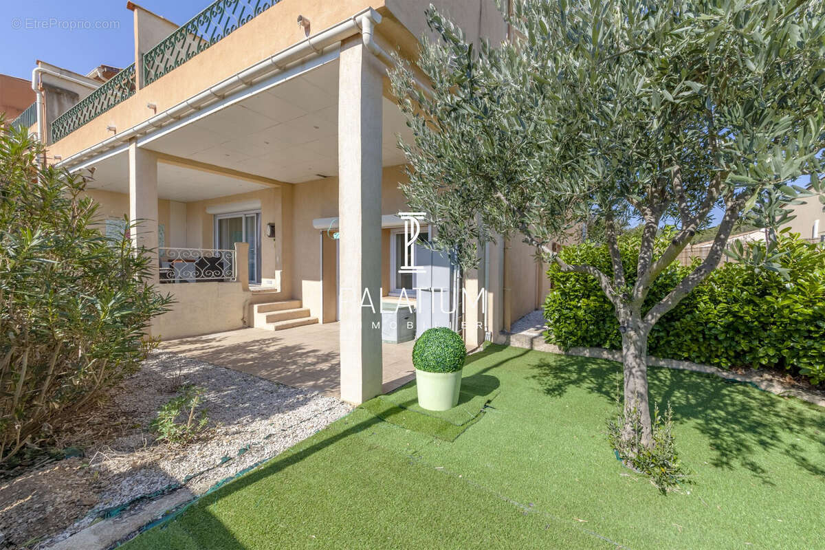 Appartement à GREOUX-LES-BAINS