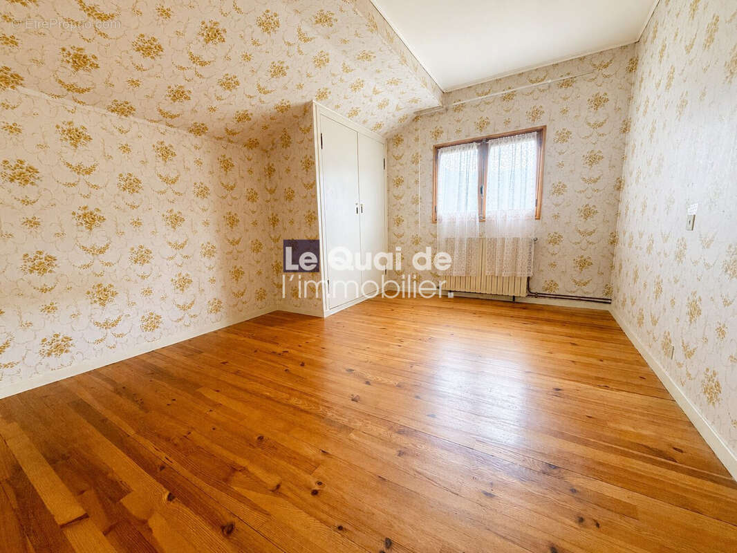 Maison 159 m² à Chateauneuf  - photo 9