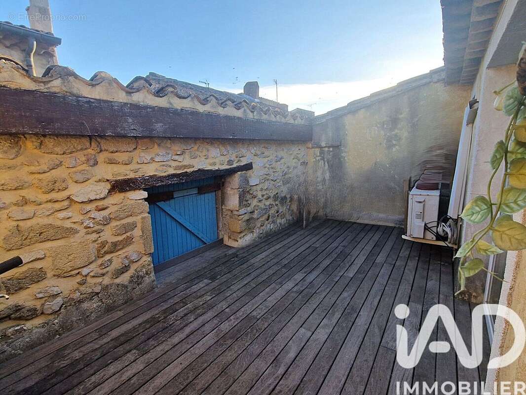 Photo 2 - Maison à ROQUEMAURE