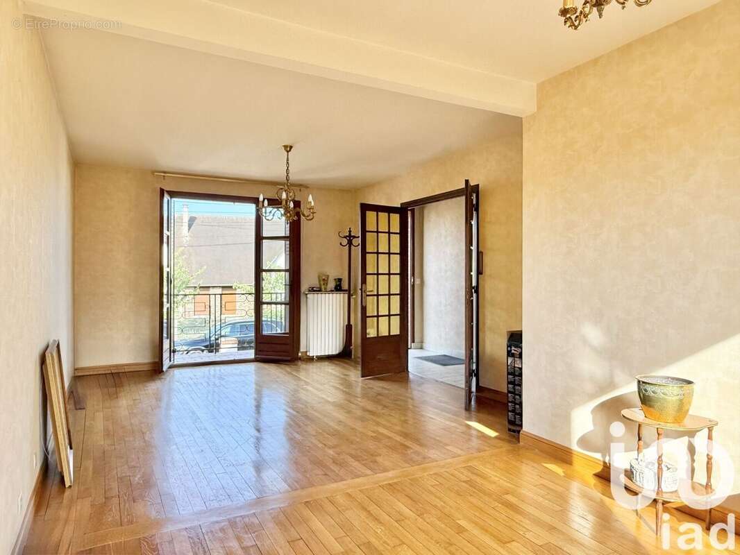 Photo 2 - Maison à VIRY-CHATILLON