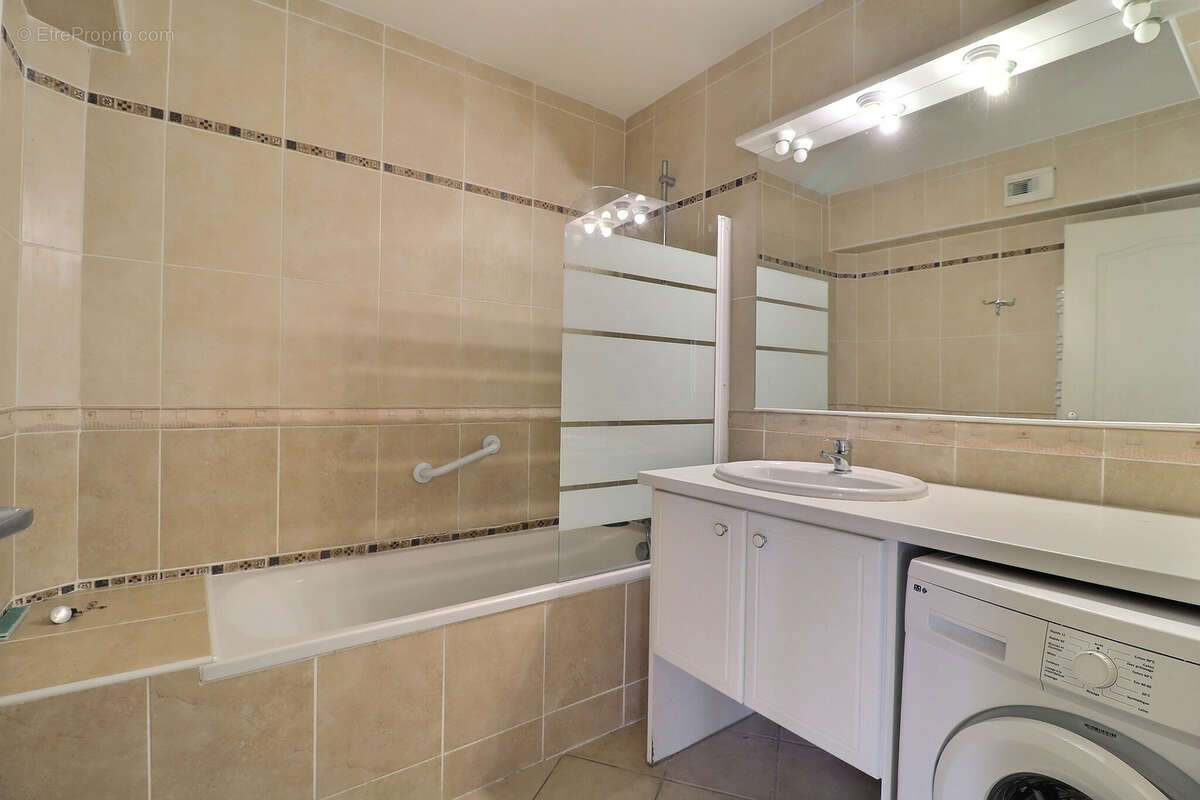 Appartement à SAINT-CYPRIEN