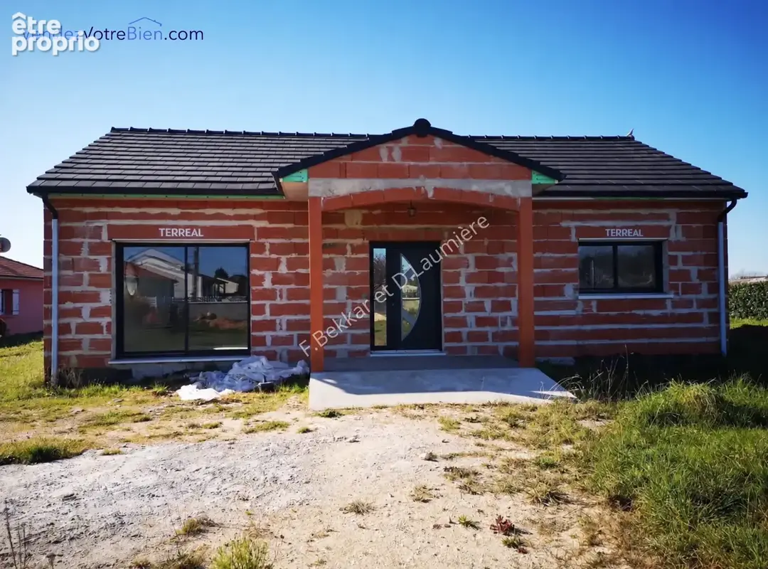 Beau potentiel pour cette maison inachevée - photo 5