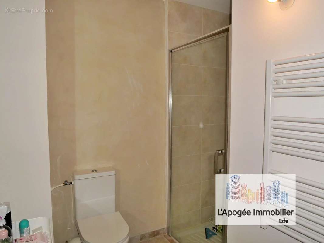 Appartement à LUSSAN