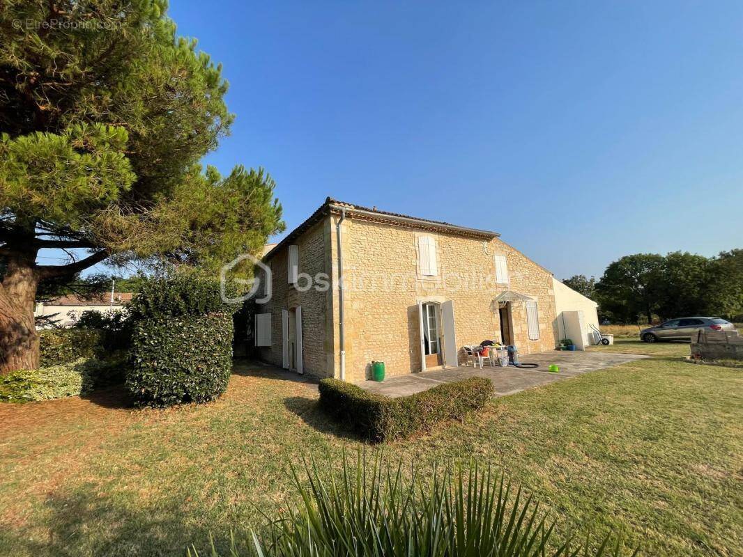 Maison à BARZAN