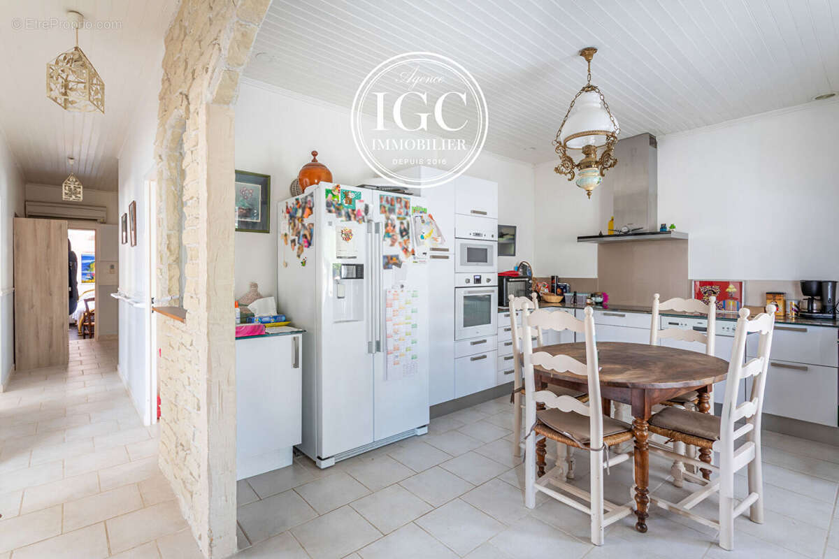 MAISON T3 + DEPENDANCE T1 - 126 m² sur parcelle de 311m² -- MARIGNANE - photo 4