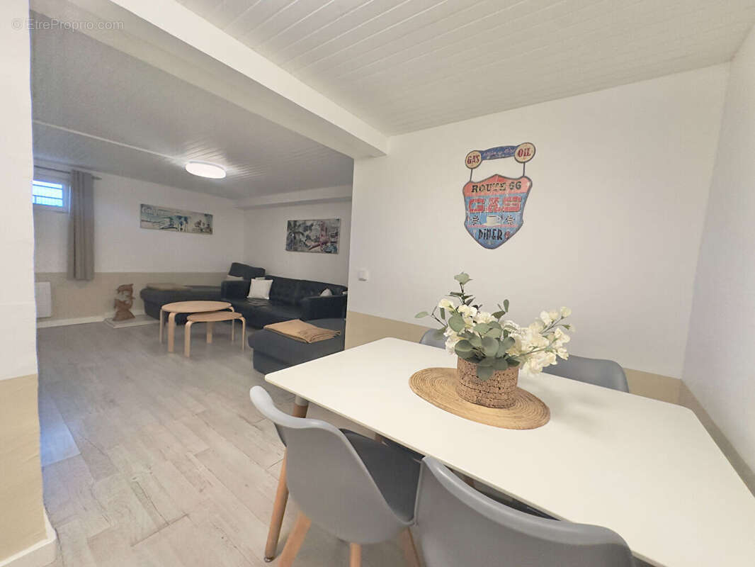 Maison à CRECY-LA-CHAPELLE