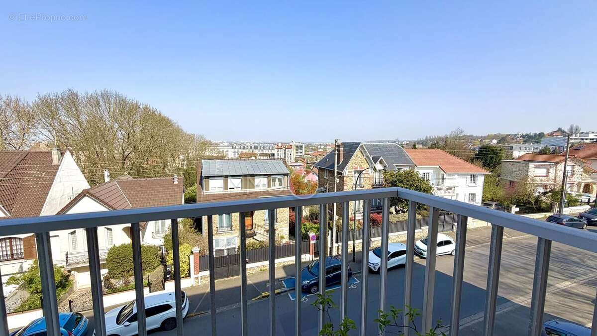 Appartement à LE RAINCY