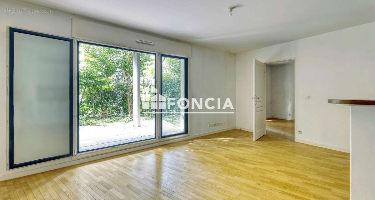 Appartement à ISSY-LES-MOULINEAUX