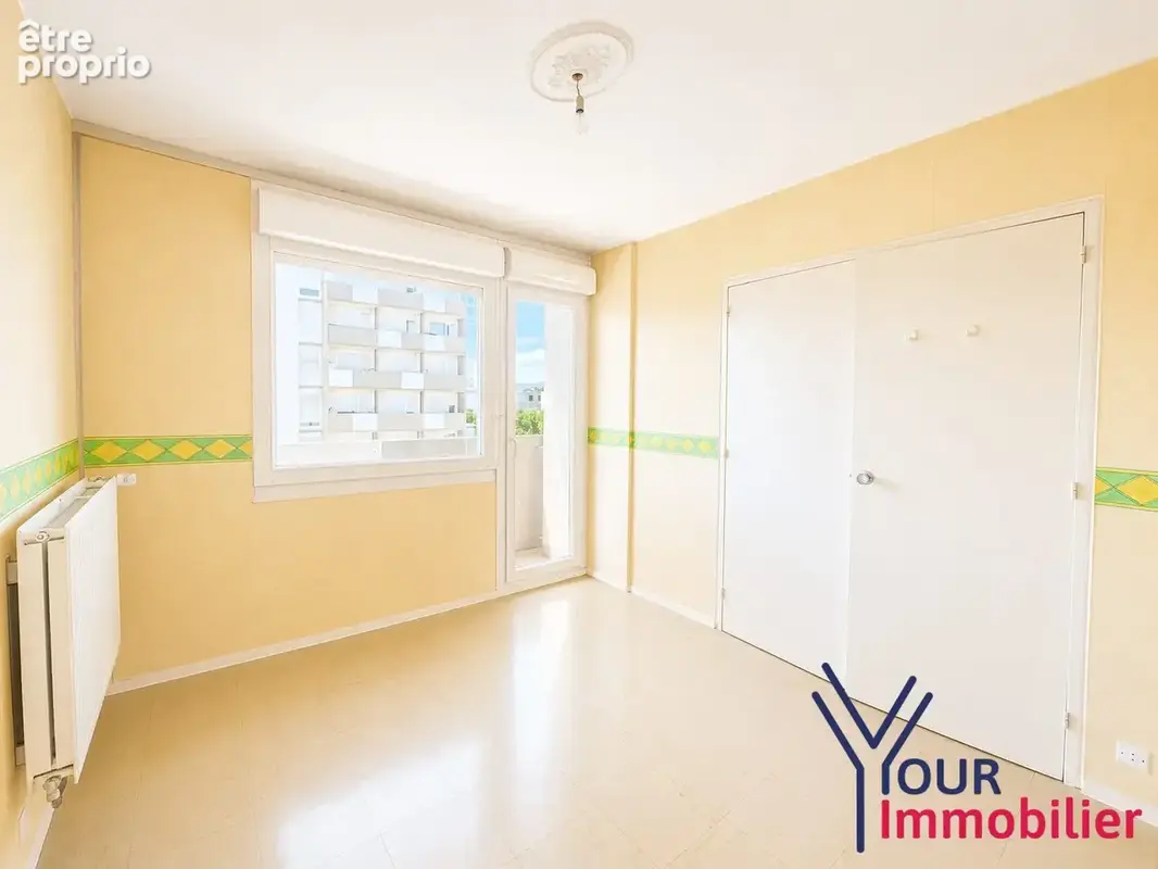 Appartement 4 pièces 79 m² à vendre à Vaulx-En-Velin (69120) - photo 4