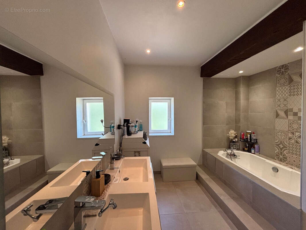 Photo 8 - Maison à CORCELLES-EN-BEAUJOLAIS